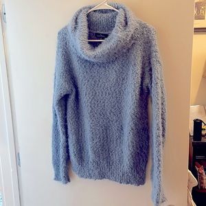 Love Tree size US Medium Turtleneck Sweater